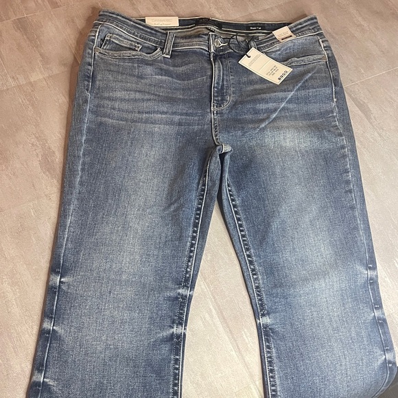 Judy Blue- Classic Blue Denim -mid rise- Boot cut jeans- size 15 - Picture 7 of 8